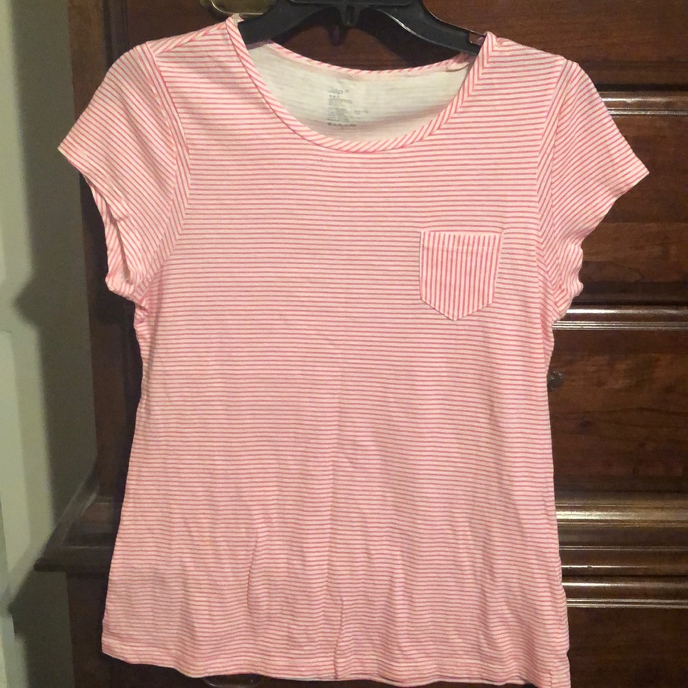 Gap T-shirt